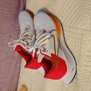 NIKE Air Zoom Pegasus 38